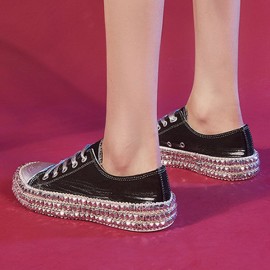 Plus Size Fashion Canvas Rivet Decoration Slip Resistant Flat Causal Shoes